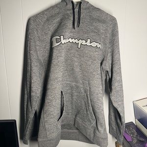 CHAMPION SWEATSHIRT
